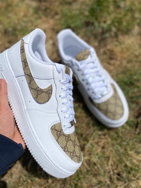 custom gucci nikes|tenis nike air force gucci.